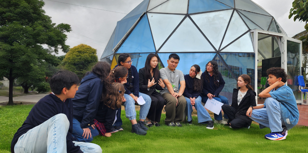 Nuestro primer encuentro con docentes de China: una nueva etapa en la educación internacional en Zipaquirá